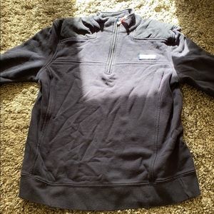 Vineyard vines sweatshirt